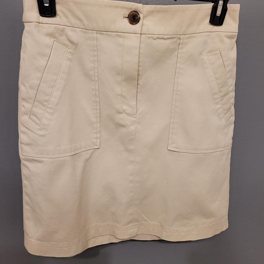 Ann Taylor beige casual skirt